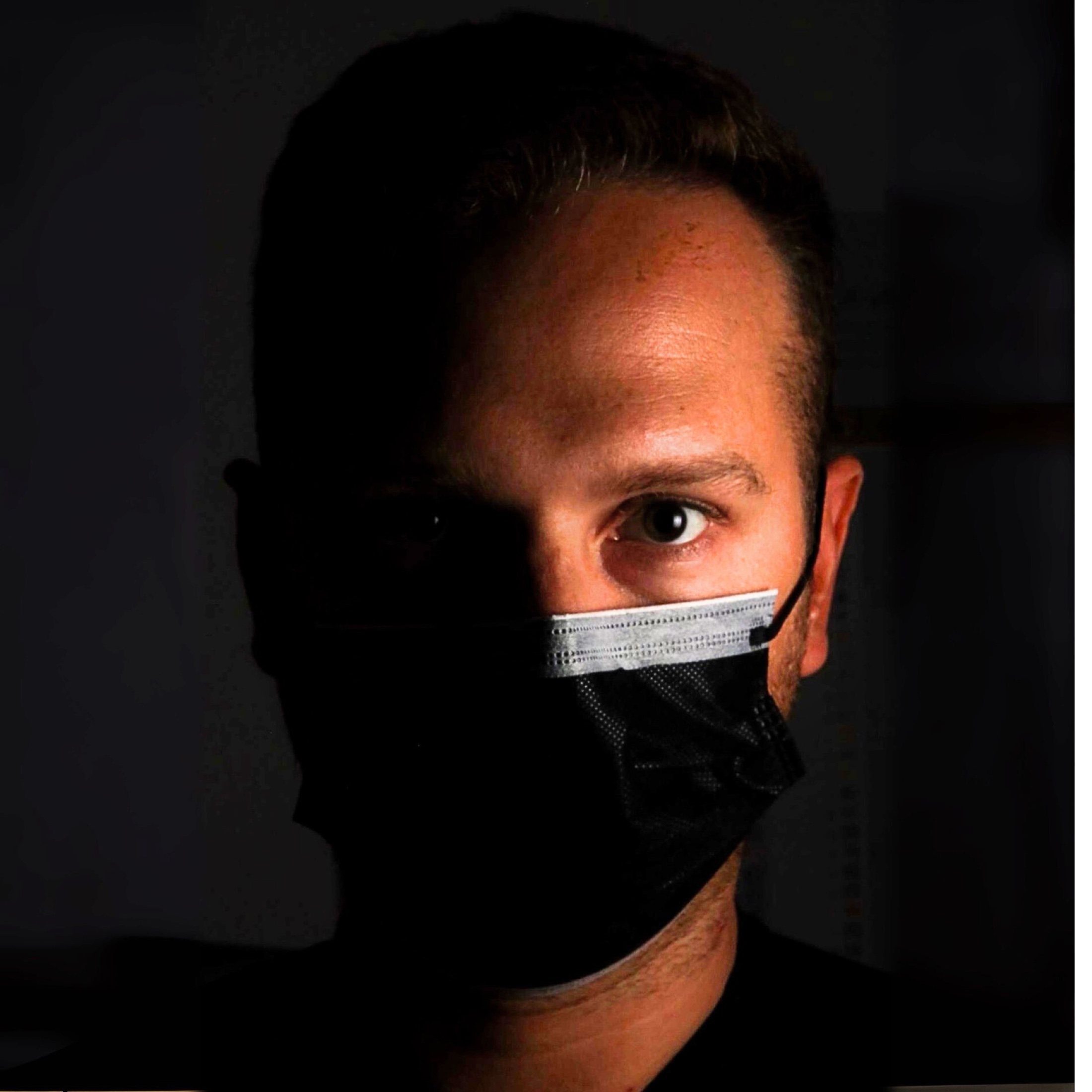 Dr. Stefano Cagnina, dentista a Milano e Monza: estetica dentale e medicina estetica